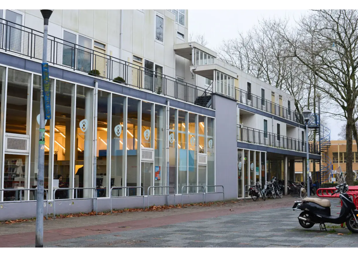 01 KPZBNEWN60 A70 QE7 Z1 XY0 B82